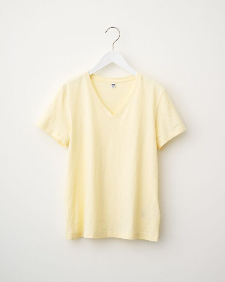 【ユニクロで指名買い】スラブジャージーVネックT￥1,500