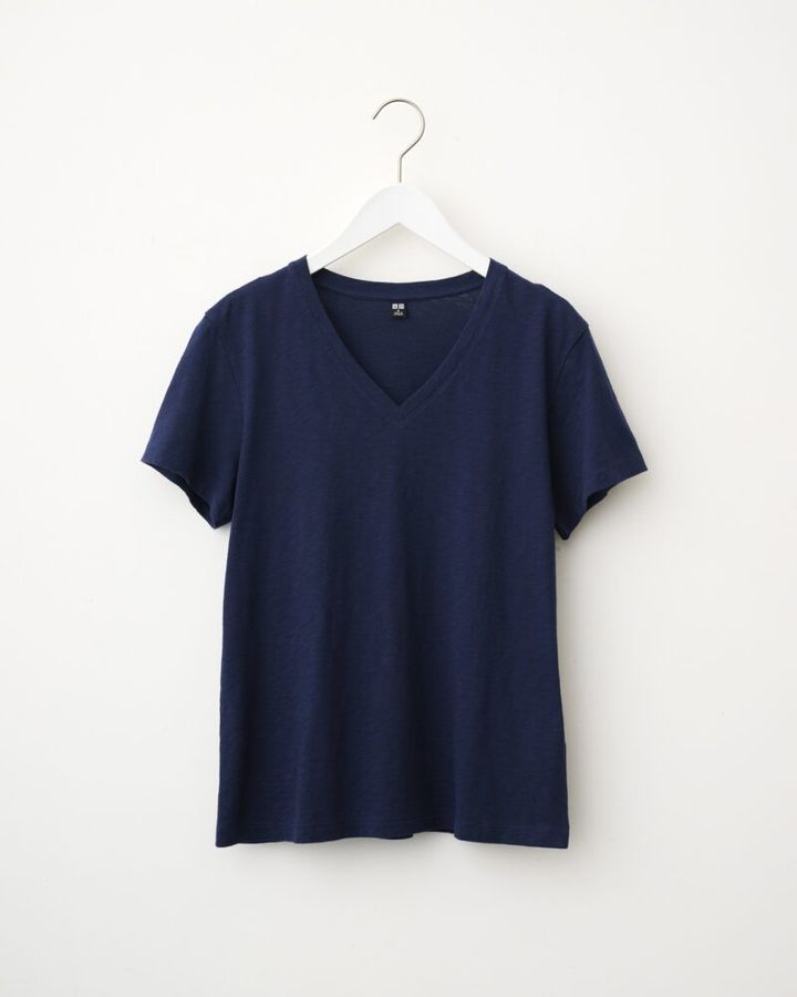 【ユニクロで指名買い】スラブジャージーVネックT￥1,500