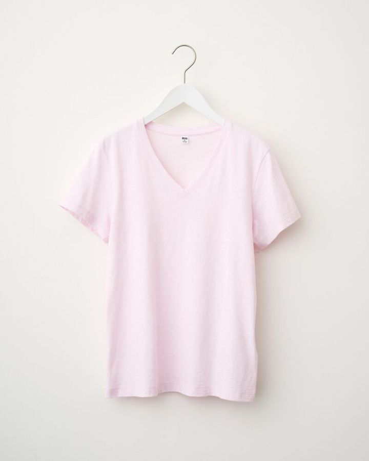 【ユニクロで指名買い】スラブジャージーVネックT￥1,500