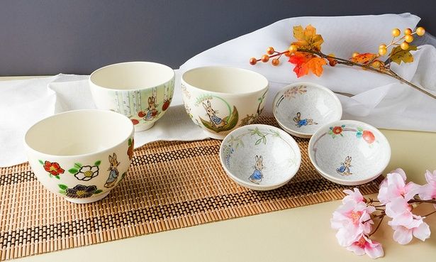 春の新商品として登場した清水焼シリーズ。抹茶碗3種と盃3種、職人が一つひとつ手描きで仕上げた特別な器