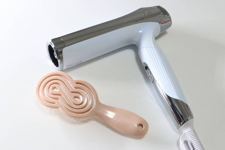髪が乾きやすいピンヘアブラシ ドライヤー