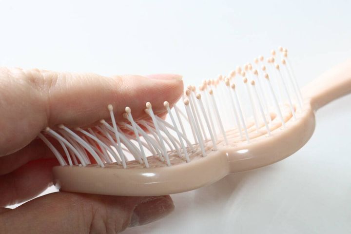 髪が乾きやすいピンヘアブラシ ピン部分