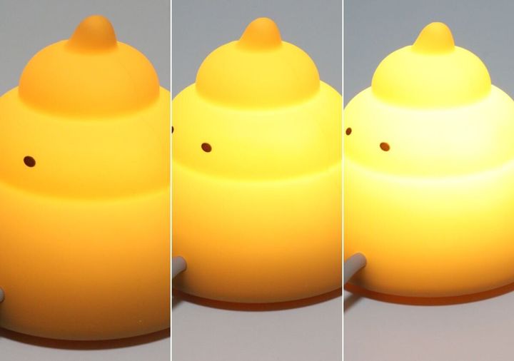 ダイソーのセンサーライト（うんち）の比較