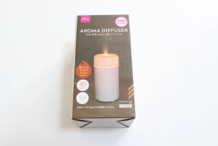 ダイソーのUSB式アロマディフューザー フレイムのパッケージ