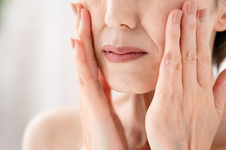 「ゴルゴライン」になってしまう原因や、なりやすい人の特徴は？