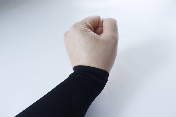 スポーツ用アームカバー（女性用、吸水速乾） フィット感