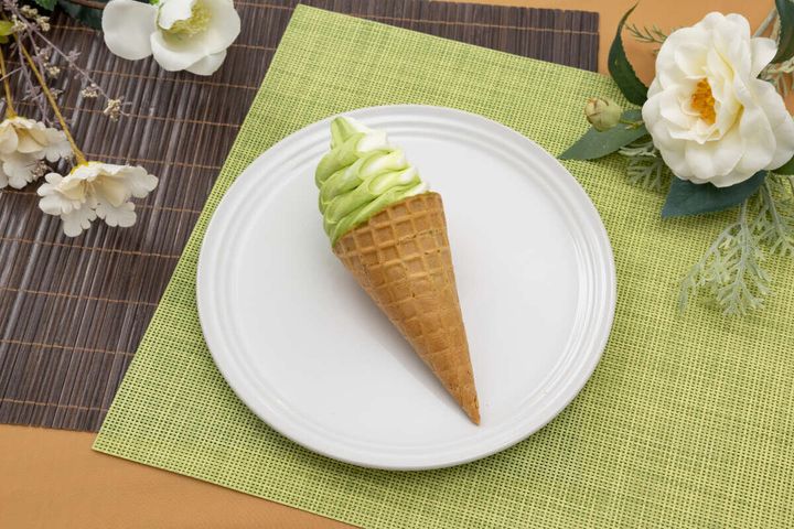 セブンプレミアム ワッフルコーン 抹茶ミルク