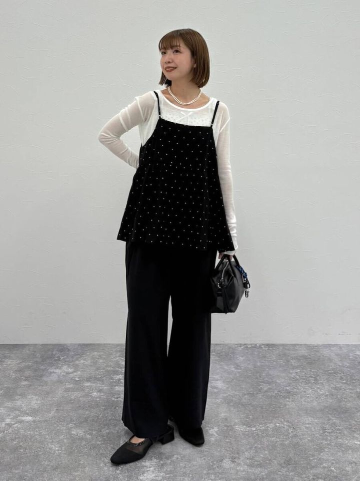 黒ワイドパンツコーデ4