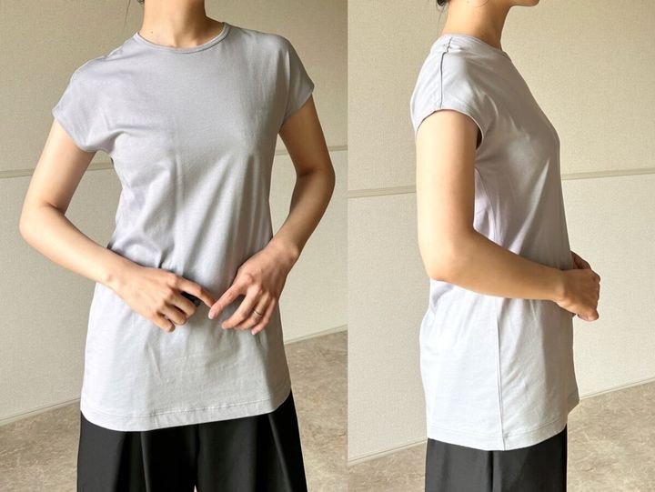 ユニクロユー キャップスリーブT パープル 着用 正面と横