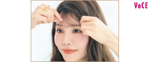 前髪は定番シースルーから、すこし外れてみて！