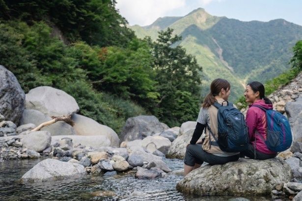絶景を見ながら雪解け水で足水