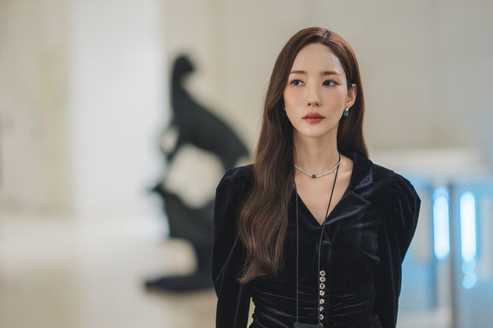 パク・ミニョンが謎めいた美女を熱演！ 周りの男性たちが次々と不審死!?