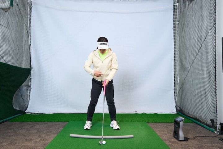 久しぶりのラウンドでミスショットを出さない方法は？タオルを置いて練習しよう