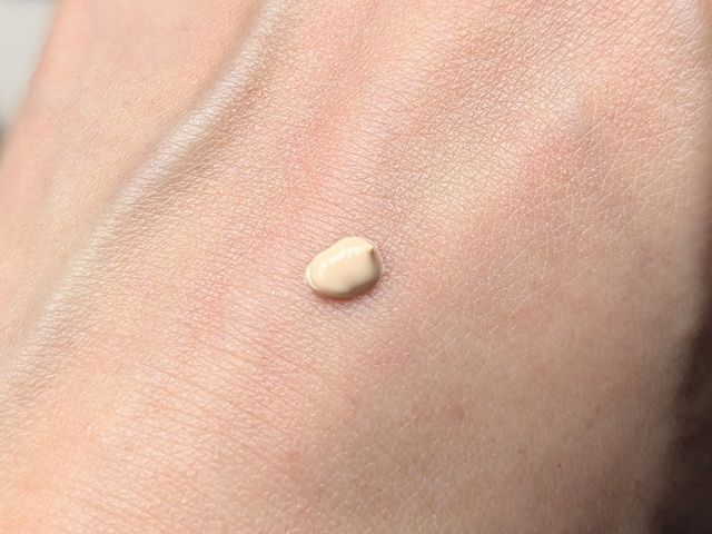 アンプルール 耐汗UVベースのテクスチャ写真