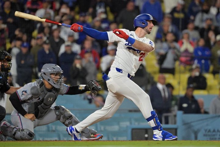 逆転サヨナラ適時打を放ったドジャースのカイル・タッカー（C）ロイター