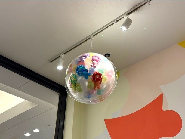 「ここにも!?」と驚くほどミャクミャクが散りばめられているので、隅々までチェックしよう！