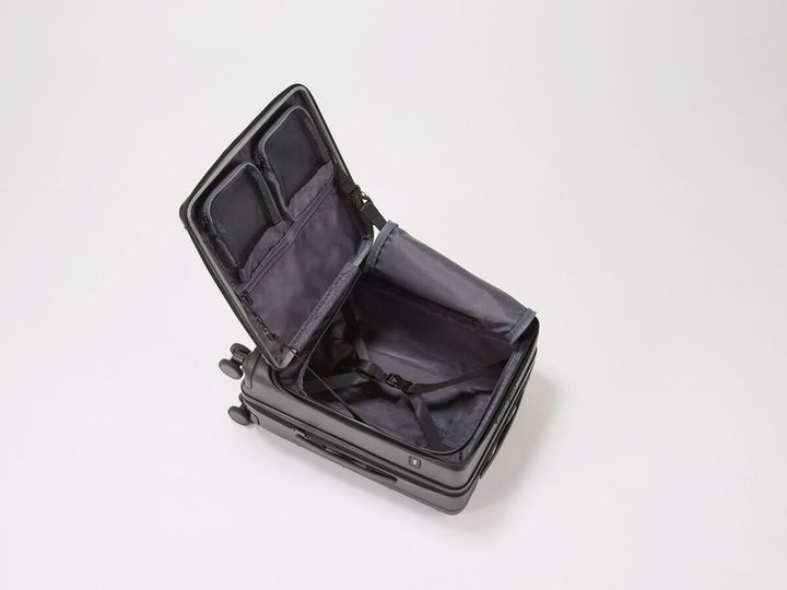 カバンのプロ・エースが教える「失敗しないスーツケース」3選！ 機内持込“最大級”容量、3万円以下のコスパ最強機…旅の質を上げる最新作