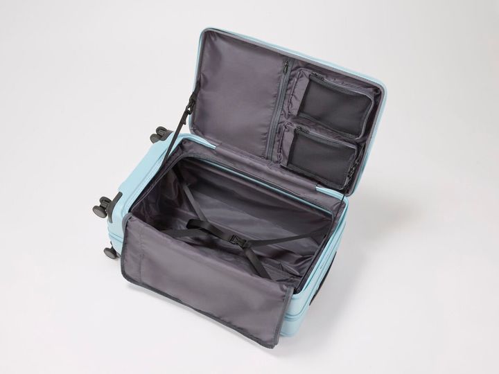 カバンのプロ・エースが教える「失敗しないスーツケース」3選！ 機内持込“最大級”容量、3万円以下のコスパ最強機…旅の質を上げる最新作