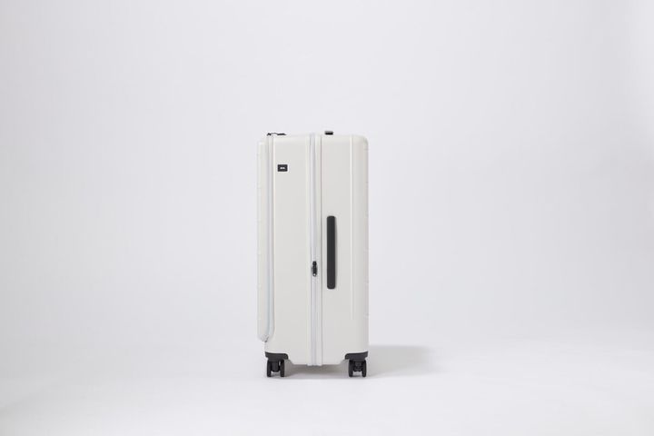 カバンのプロ・エースが教える「失敗しないスーツケース」3選！ 機内持込“最大級”容量、3万円以下のコスパ最強機…旅の質を上げる最新作