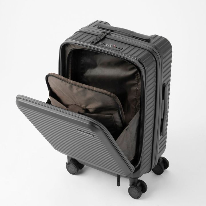 カバンのプロ・エースが教える「失敗しないスーツケース」3選！ 機内持込“最大級”容量、3万円以下のコスパ最強機…旅の質を上げる最新作