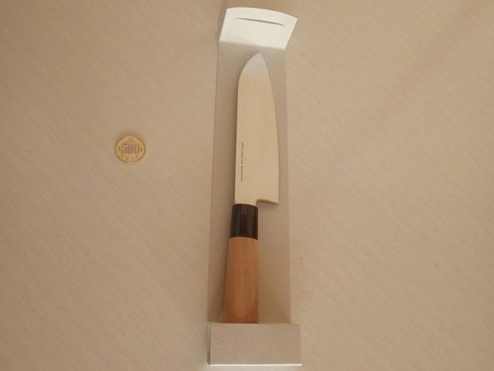 DAISO(ダイソー)：三徳包丁