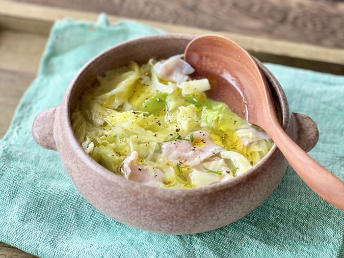 春キャベツと生ハムのスープ