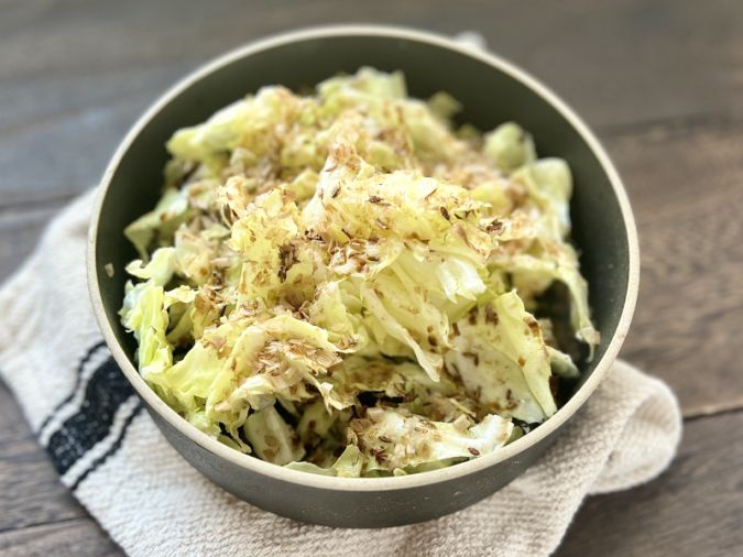春キャベツのクミンサラダ