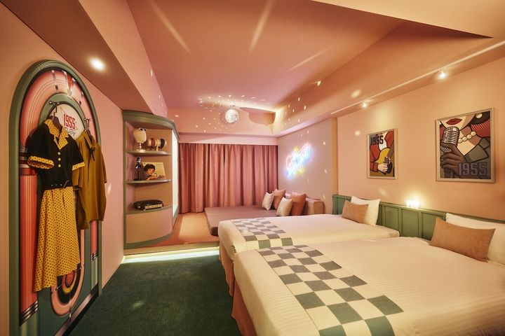 “1955 東京ベイ”で50年代スター気分を満喫！ width=