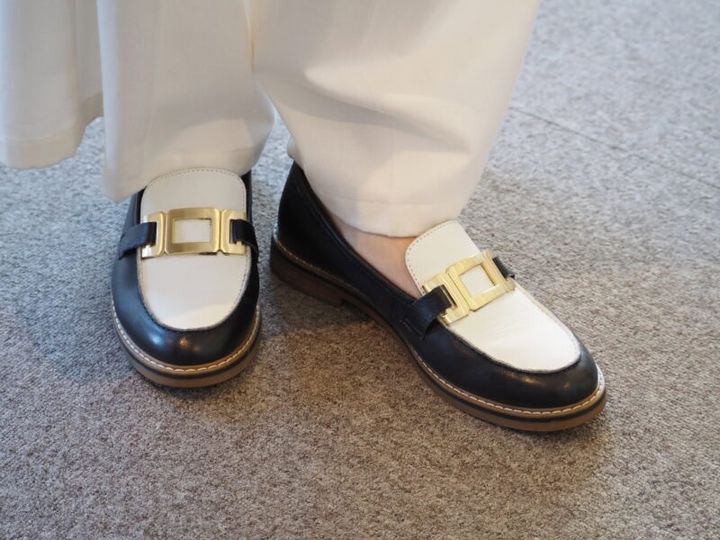 アラのローファー