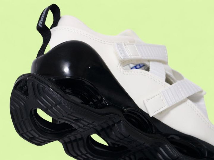 ミズノの「ウェーブプロフェシーストラップ」¥20,900