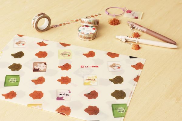 【広島県広島市・福山市】旅の思い出を日常で楽しめる、もみじ饅頭モチーフの文具・雑貨を広島駅と福山駅で販売