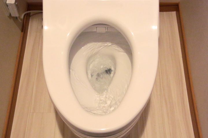 トイレ掃除の際にやってはいけない行為とは？（画像はイメージ）