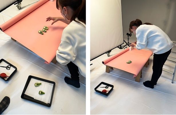 スタジオで撮影されるピーマンたち