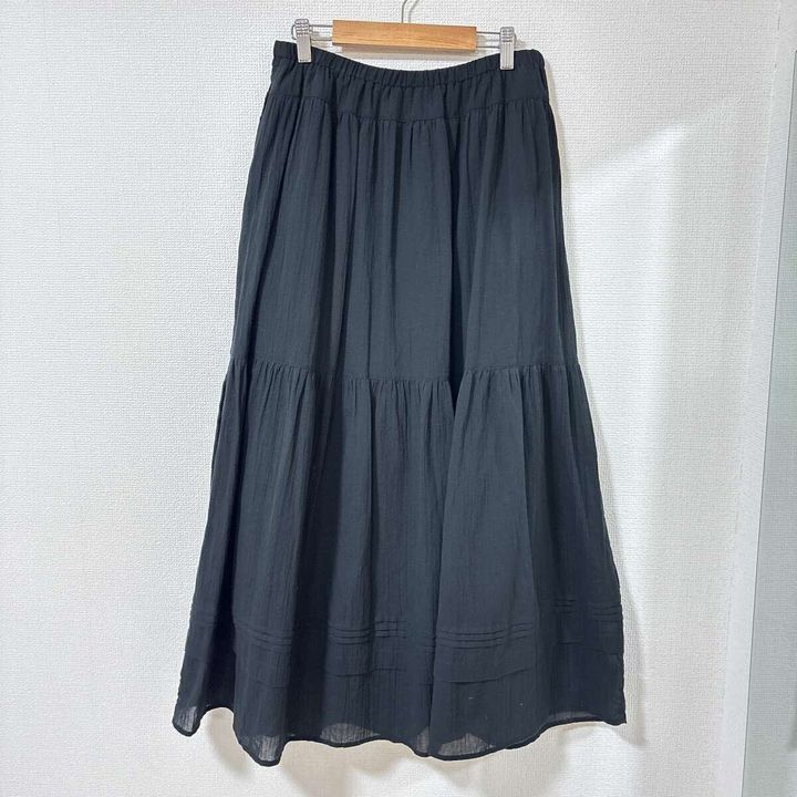 ユニクロ ティアードマキシスカート ブラック