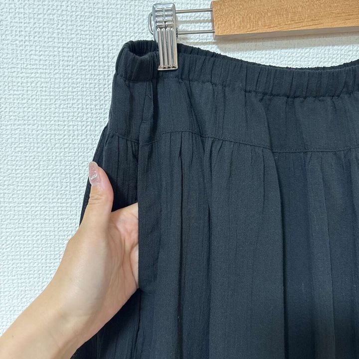 ユニクロ ティアードマキシスカート ポケット ディテール