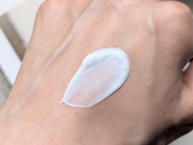 SHAINON ME Retreat Milkのテクスチャースウォッチ