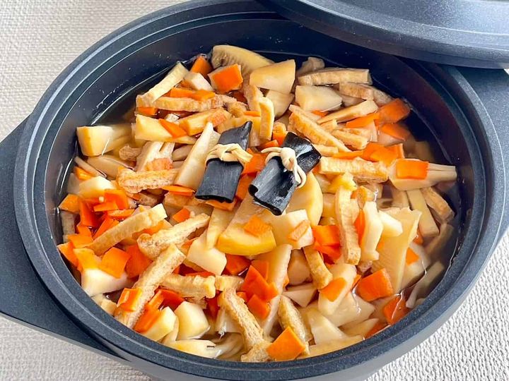 昆布だしのたけのこごはん