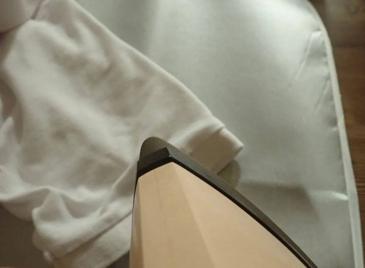 DAISO(ダイソー)：アイロンマット