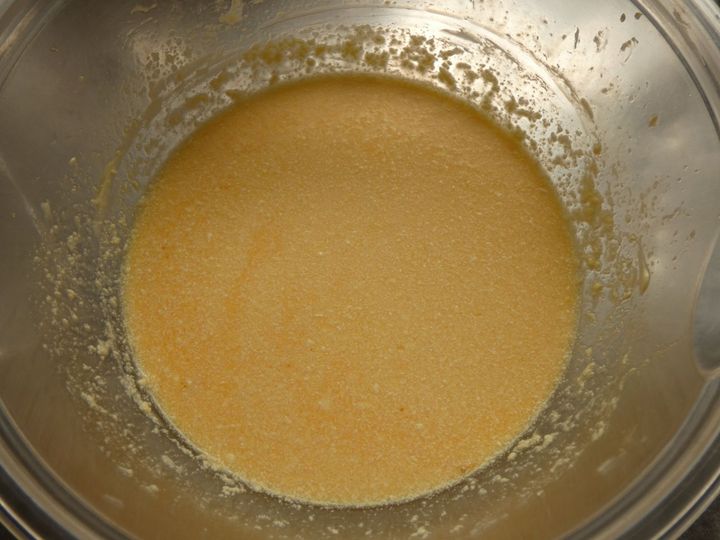 ホットケーキミックスで簡単！「ラズベリーチーズクリームのカップケーキ」