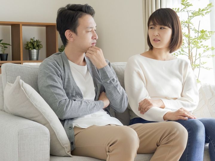 親の緊急搬送や介助の必要性から帰郷を決め、世帯を持った後も親世代と同居を続けながら、育児と介護の両面に奔走する人もいます。今回は、和歌山市（和歌山県）で介護職に就く39歳男性のケースを見ていきましょう。