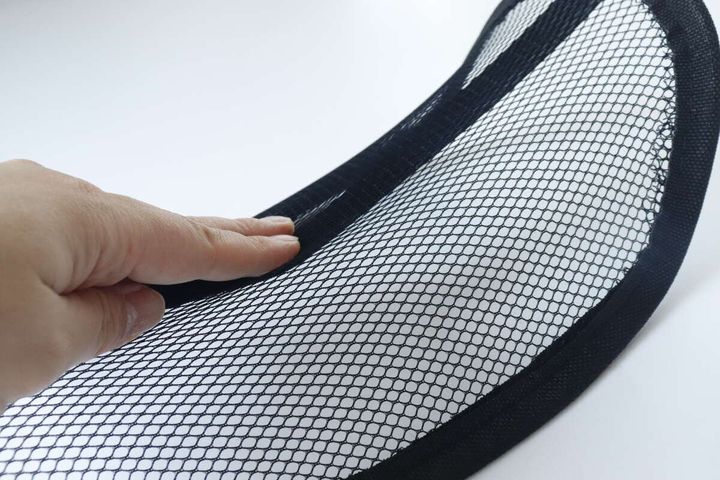 ネック用メッシュバックレスト 素材感