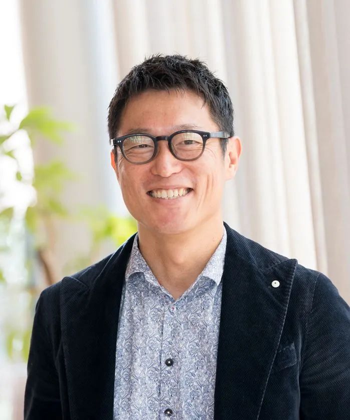 著者・西川智之（にしかわ・ともゆき）