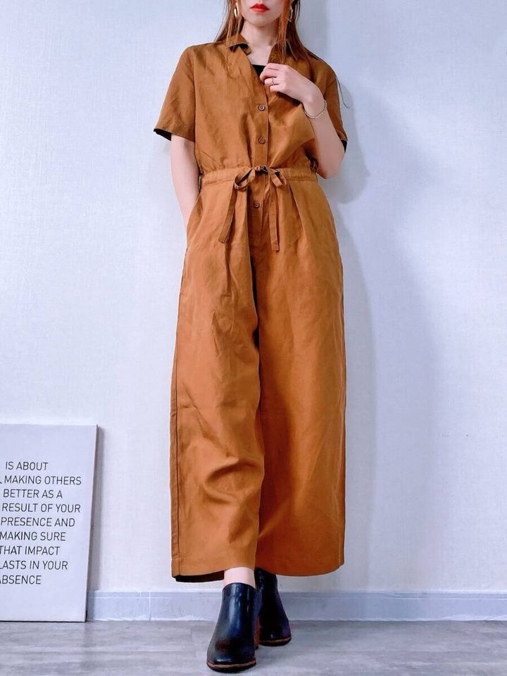 ユニクロ リネンブレンドジャンプスーツ 胸元開け 抜け感コーデ