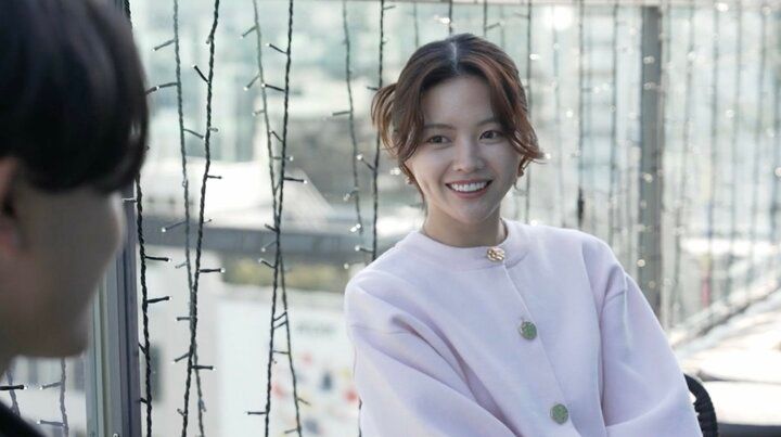 【写真・画像】27歳人気モデルと元アスリート会社役員が“ゼロ日婚約”！ 同棲初日から「お似合い」の声 1枚目