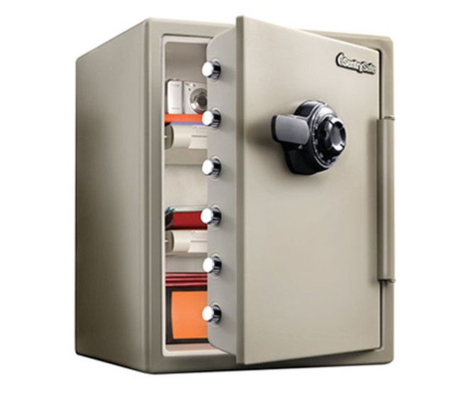 SentrySafe耐火金庫JF205CV（ベージュ・開扉状態）