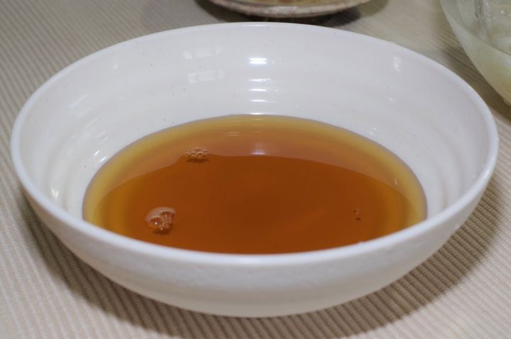 器に出されためんつゆ 調味料