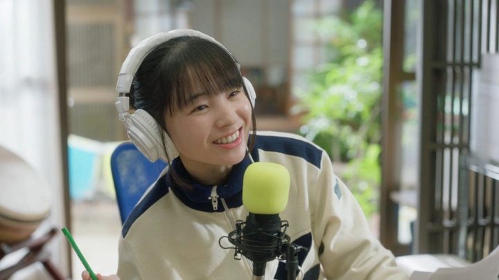 福地桃子さんが能登のラジオパーソナリティーに！ 一日の終わりに、ドラマ「ラジオスター」を観ながらひと息。