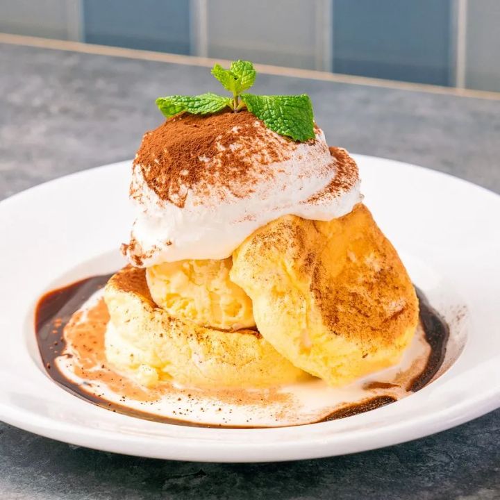 スフレパンケーキ メルティレアチーズティラミス