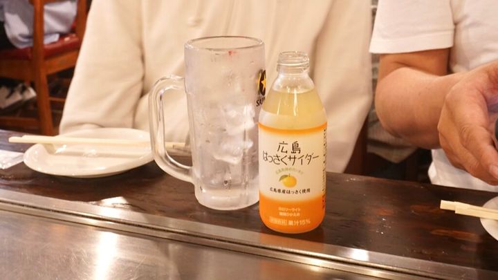 京都から広島で家族４人のバックパック旅。初日は宮島に行き、食べ歩きや宮島ロープウェーに乗り、景色を満喫。広島焼きはみっちゃんへ。