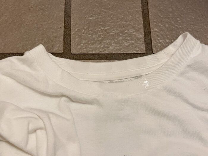 白Tシャツ、そのまま着るの待って！頑固な〈黄ばみ＆汗ジミ〉をスッキリ落とす。お気に入りの一着を復活させる方法♪